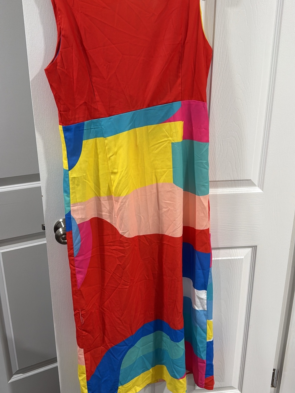 Colorblock Sleeveless Midi Dress in Red and Multicolor
